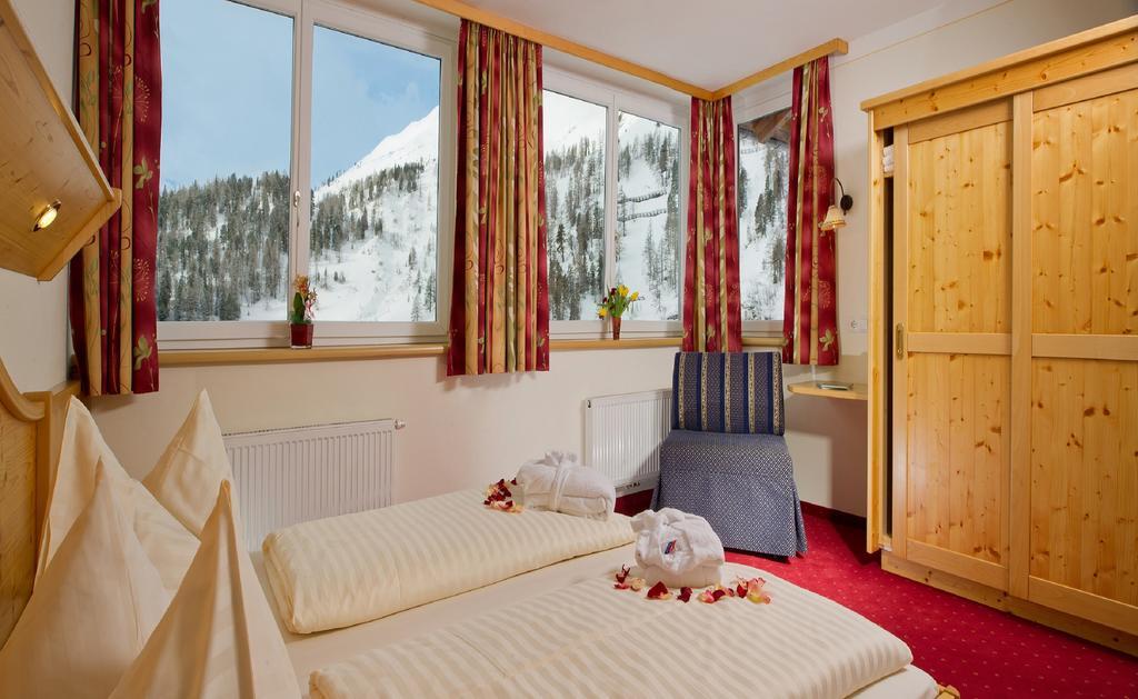 Hotel & Appartement Auerhahn Obertauern Pokój zdjęcie